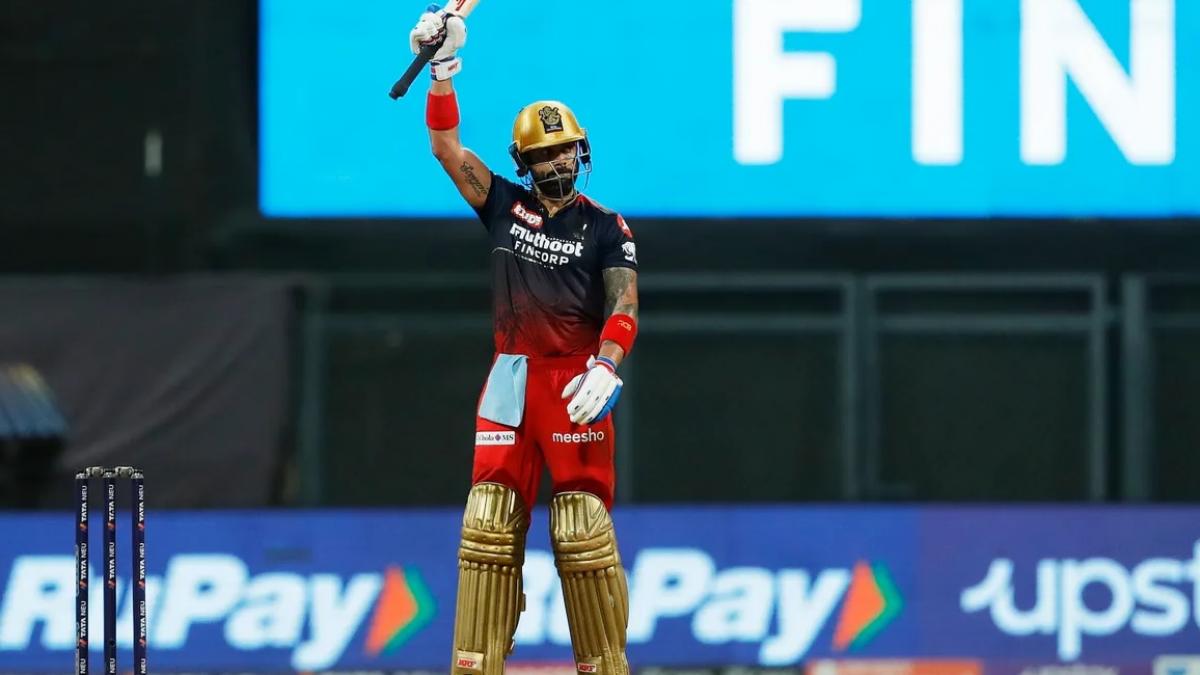 RCB Vs GT IPL 2022: कोहली-मैक्सवेल के कमाल से जीती RCB, प्लेऑफ में पहुंचने की उम्मीद बरकरार - Rcb vs gt match result playoff calculation virat kohli glenn Maxwell ipl 2022 tspo  - AajTak