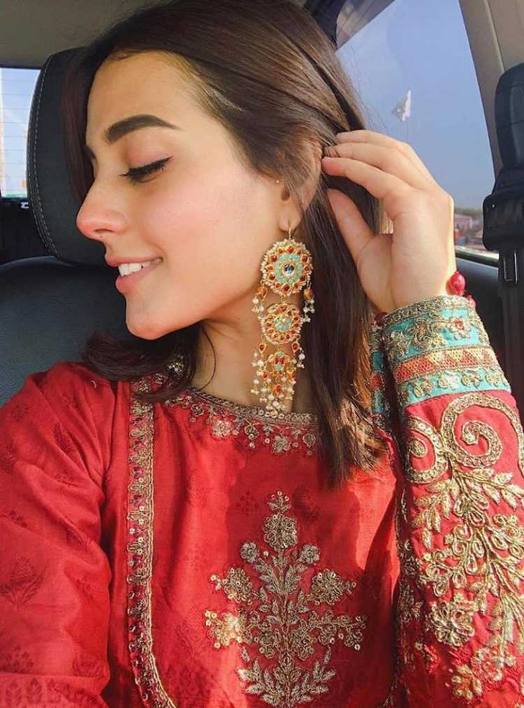 IqraAziz Profile Picture