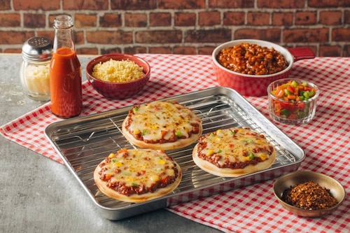 Sloppy Joe Pizzettas for Kids of All Ages | Recipedia