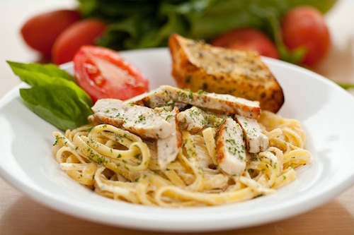 Creamy Chicken Alfredo Pasta for Kids of All Ages | Recipedia