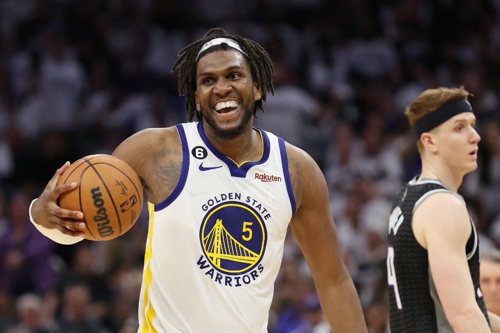 NBA: Kevon Looney's rebounding sparks Warriors into second round | Inquirer Sports