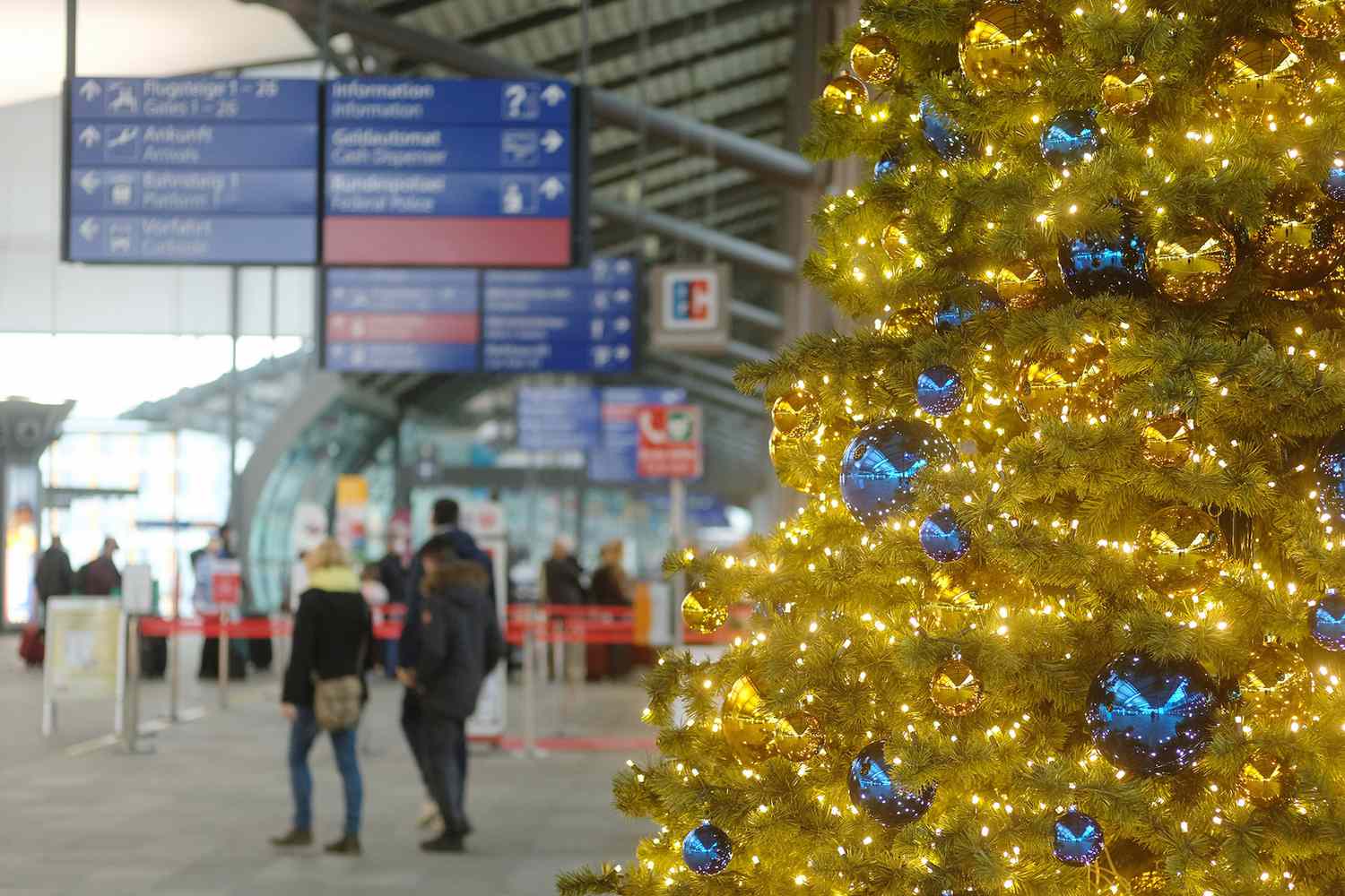 15 Tips for Stress-free Holiday Travel